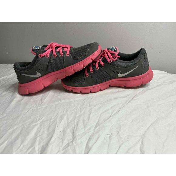 Nike Flex Experience RN Low Gray and pink running shoes size 7 - Picture 1 of 6